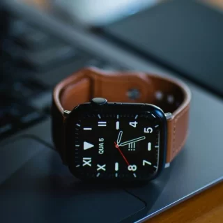 Best Smartwatch Accessories: Boost Style & Comfort